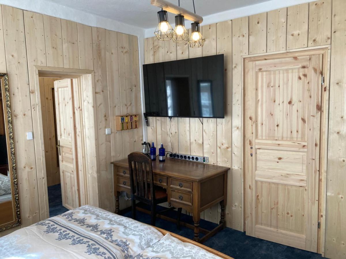 Zur Baumwolle Family Gasthof *